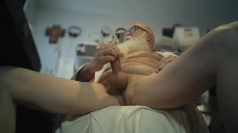 bigjeff01 online show from November 2025 01:12:02 PM