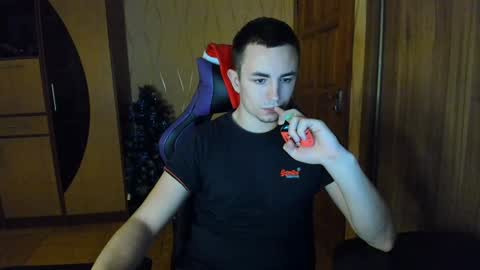 Snapshot of bigmark03 chatting on December 2024 09:08:01 PM BigMark03 online show from December 2024 09:08:01 PM