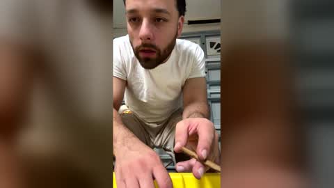 Snapshot of bigred4709 chatting on April 2026 03:44:02 AM bigred4709 online show from April 2026 03:44:02 AM