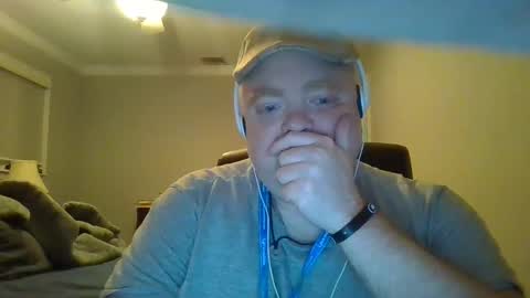 Snapshot of bigred_nyc chatting on February 2025 08:43:01 AM Big Red online show from February 2025 08:43:01 AM