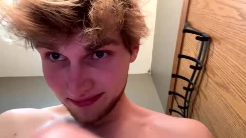 Snapshot of bigskinnyboyshh chatting on January 2025 09:41:01 AM bigskinnyboyshh online show from January 2025 09:41:01 AM