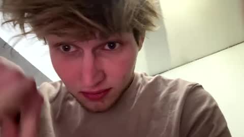 Snapshot of bigskinnyboyshh chatting on January 2025 02:40:01 AM bigskinnyboyshh online show from January 2025 02:40:01 AM