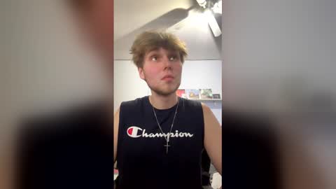 Snapshot of bigskinnyboyshh chatting on February 2026 12:15:02 AM bigskinnyboyshh online show from February 2026 12:15:02 AM