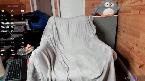 Snapshot of bigsshark chatting on February 2026 10:47:01 AM bigsshark online show from February 2026 10:47:01 AM