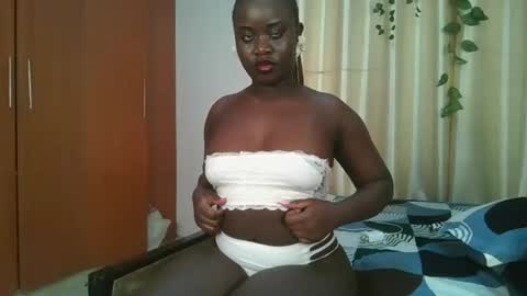 bigtits_baddie online show from November 2025 08:33:02 PM