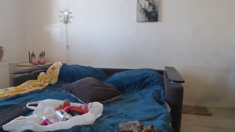 BigTwinsOmg online show from February 2026 07:28:01 AM