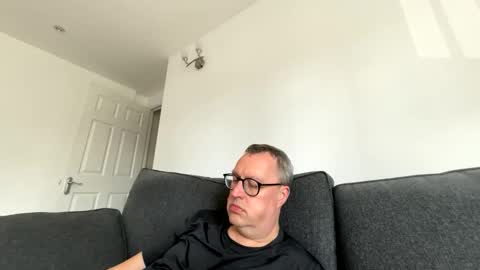 Snapshot of bihudddds chatting on April 2026 02:44:01 PM Just call me master online show from April 2026 02:44:01 PM