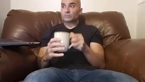 Bilie online show from October 2025 04:35:02 AM