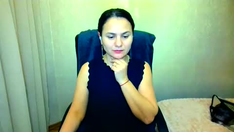 DOM NIKA online show from November 2025 10:26:01 PM