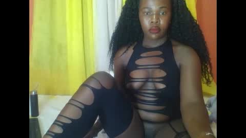 Snapshot of bilion_ass chatting on January 2025 06:43:01 PM TREZAH online show from January 2025 06:43:01 PM
