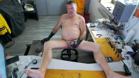 Snapshot of bilutz777 chatting on July 2026 12:20:02 PM bilutz777 online show from July 2026 12:20:02 PM