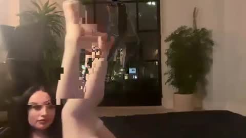 Snapshot of bimbodoll18 chatting on September 2025 10:37:01 PM bimbodoll18 online show from September 2025 10:37:01 PM