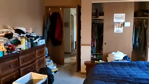 Snapshot of biroserg22 chatting on February 2025 10:32:01 PM Huh online show from February 2025 10:32:01 PM