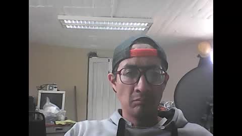 Manu O online show from April 2026 07:04:02 PM