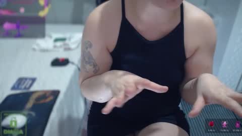 bisex woman online show from September 2025 09:31:02 PM