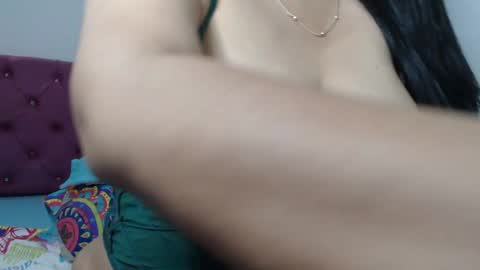 Snapshot of bitch_mommy_x chatting on January 2025 05:35:02 AM I am everything. Your highness queen goddess mistress god daddy mommy boss master. you will address me as such online show from January 2025 05:35:02 AM