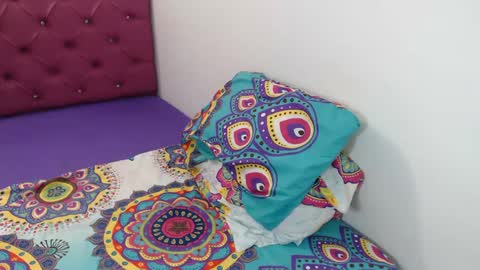 Snapshot of bitch_mommy_x chatting on January 2025 02:04:01 AM I am everything. Your highness queen goddess mistress god daddy mommy boss master. you will address me as such online show from January 2025 02:04:01 AM