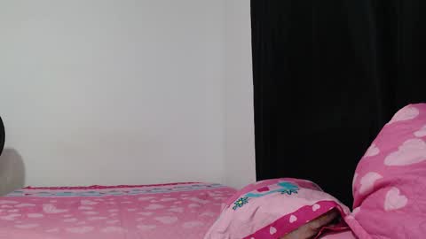 Snapshot of bitch_mommy_x chatting on September 2025 12:34:01 AM I am everything. Your highness queen goddess mistress god daddy mommy boss master. you will address me as such online show from September 2025 12:34:01 AM
