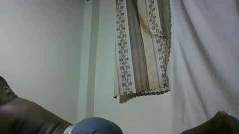 Snapshot of bitchcam_ chatting on November 2025 10:03:01 AM bitchcam_ online show from November 2025 10:03:01 AM