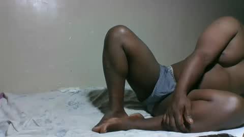 Snapshot of bitchcam_ chatting on December 2025 11:48:01 AM bitchcam_ online show from December 2025 11:48:01 AM