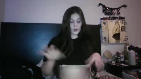 bitchesinthebasement online show from May 2026 01:58:02 AM