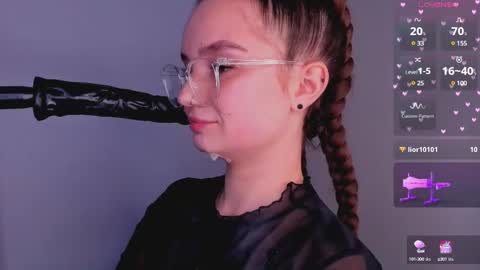 Diana online show from February 2025 04:15:02 PM