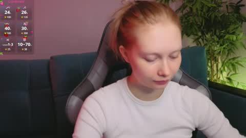 Julia online show from March 2026 02:33:02 AM