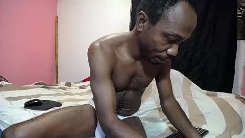 Snapshot of black_diamond_t chatting on December 2024 11:25:01 PM Black Diamond online show from December 2024 11:25:01 PM