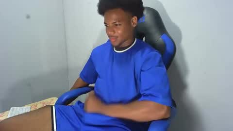 Snapshot of black_dicck chatting on May 2026 12:15:01 AM tu morenito online show from May 2026 12:15:01 AM
