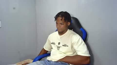 Snapshot of black_dicck chatting on May 2026 12:18:01 AM tu morenito online show from May 2026 12:18:01 AM