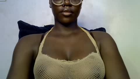 Snapshot of black_diva1 chatting on April 2026 09:41:02 PM Black DIVA online show from April 2026 09:41:02 PM