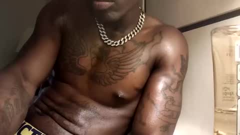 black_mamba2969 online show from November 2025 01:32:02 PM