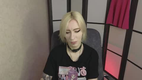 Snapshot of black_orchides chatting on June 2026 08:39:02 AM Emily online show from June 2026 08:39:02 AM