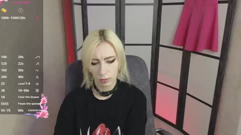 Snapshot of black_orchides chatting on June 2026 08:29:02 AM Emily online show from June 2026 08:29:02 AM