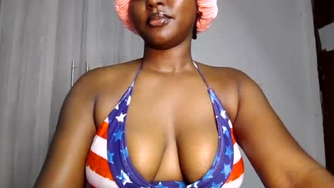 Snapshot of black_paanther chatting on June 2026 10:15:01 AM black_paanther online show from June 2026 10:15:01 AM