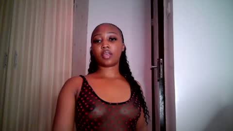 Snapshot of black_rosey chatting on June 2026 08:38:01 AM veraa online show from June 2026 08:38:01 AM