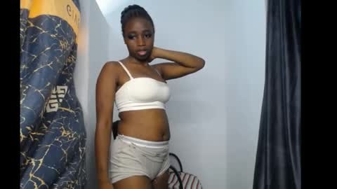 Snapshot of blackbeauty60 chatting on May 2026 05:31:02 PM lela online show from May 2026 05:31:02 PM