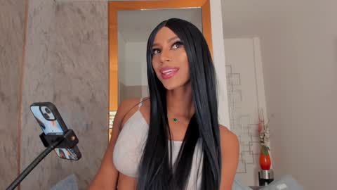 Nina online show from December 2024 01:46:01 PM