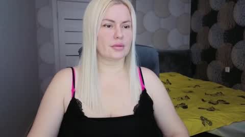 Snapshot of blackeyes11 chatting on October 2025 02:00:01 AM blackeyes11 online show from October 2025 02:00:01 AM