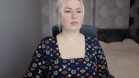 blackeyes11 online show from November 2025 01:48:02 AM