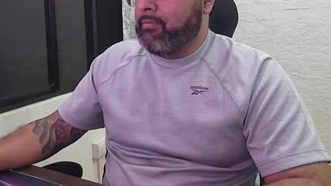 Snapshot of blackfirebird chatting on October 2025 12:14:01 AM blackfirebird online show from October 2025 12:14:01 AM