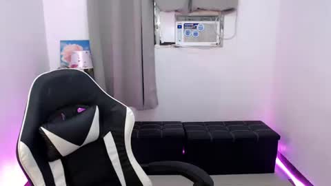 Snapshot of blackmanika chatting on September 2025 05:36:01 PM blackmanika online show from September 2025 05:36:01 PM