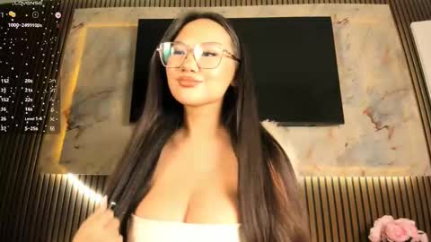 Snapshot of blackmilk_01 chatting on September 2025 01:54:01 PM Karina online show from September 2025 01:54:01 PM