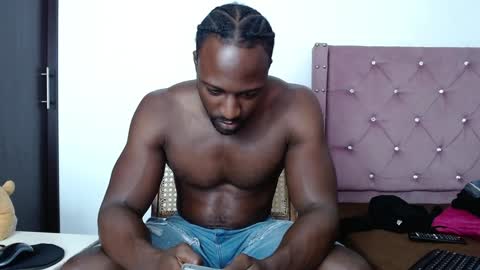 Snapshot of blacknikes chatting on December 2024 12:11:01 AM Twtter 1MikeBeckford Onlyfns beckfordmike online show from December 2024 12:11:01 AM