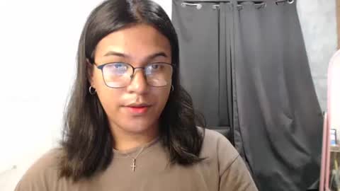 Ellez online show from October 2025 03:51:02 PM