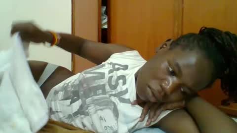 SARAH online show from November 2025 08:19:02 PM