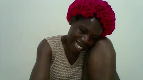 Snapshot of blacksexygal chatting on April 2026 06:53:02 PM SARAH online show from April 2026 06:53:02 PM