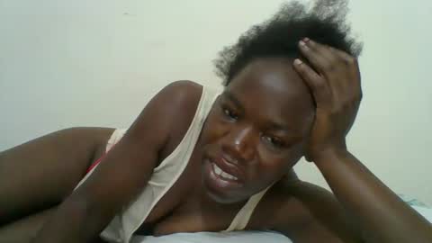 Snapshot of blacksexygal chatting on April 2026 04:39:01 AM SARAH online show from April 2026 04:39:01 AM