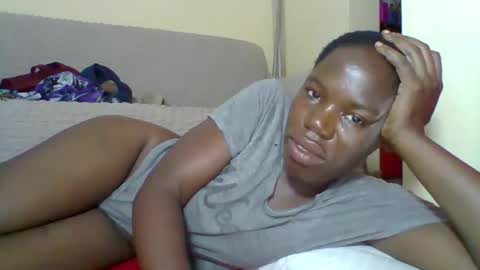Snapshot of blacksexygal chatting on May 2026 01:45:01 AM SARAH online show from May 2026 01:45:01 AM
