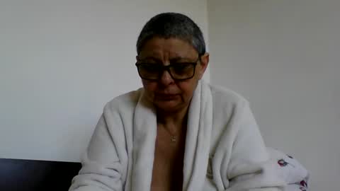 Snapshot of blackwidow05 chatting on April 2026 10:00:01 AM Black Widow online show from April 2026 10:00:01 AM